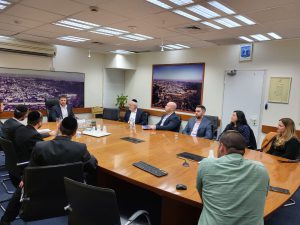 ביקור אצל שר האוצר
